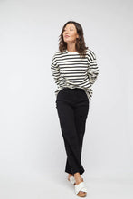 Load image into Gallery viewer, Aberdeen Wide Leg Crop - Black