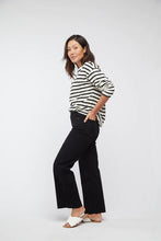 Load image into Gallery viewer, Aberdeen Wide Leg Crop - Black
