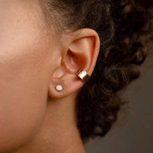 Load image into Gallery viewer, Hammered Ear Cuff