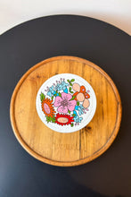 Load image into Gallery viewer, The Vintage Quilted Candle