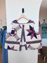 Load image into Gallery viewer, Quilted Country Tank Top Green Button Closure