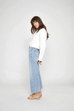 Load image into Gallery viewer, Aberdeen Wide Leg Crop - Light Indigo Worn