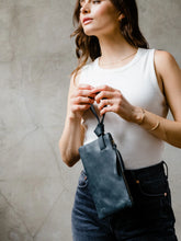 Load image into Gallery viewer, Rachel Wristlet