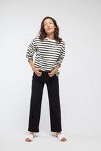 Load image into Gallery viewer, Aberdeen Wide Leg Crop - Black
