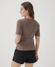 Load image into Gallery viewer, Women&#39;s Favorite Rib Henley Top: Deep Taupe / Large
