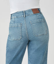 Load image into Gallery viewer, The Colette – MDL High-Rise Wide Leg Jeans
