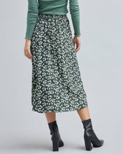 Load image into Gallery viewer, Rachel Ditsy Skirt
