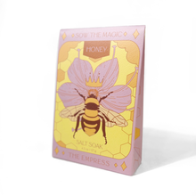 Load image into Gallery viewer, The Empress Bee Salt Soak in Honey
