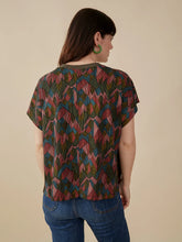 Load image into Gallery viewer, Caitlin Top
