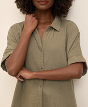 Load image into Gallery viewer, Double Gauze Oversized Shirt
